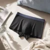 Black pure cotton underwear for men, basic style, skin-friendly, soft, seamless and close-fitting details Picture